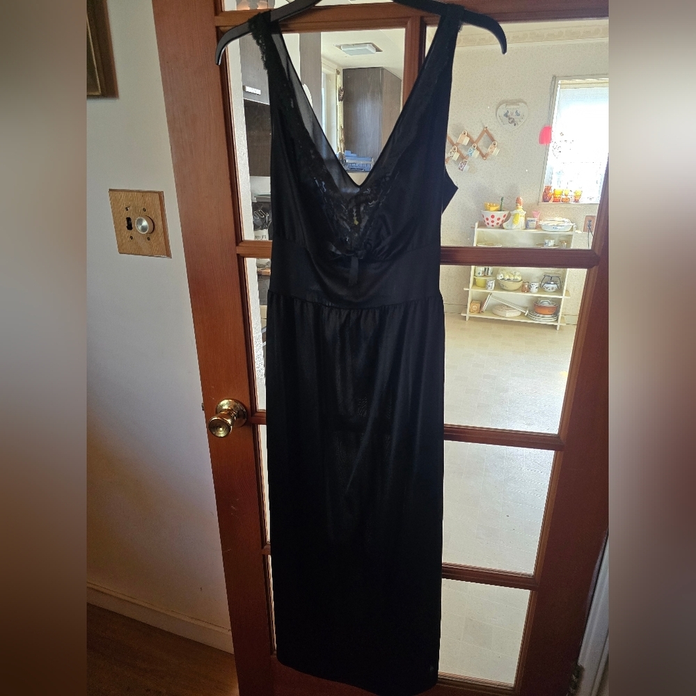 Charmode Vintage Elegant Black Sleeveless Slip Nightgown Dress
